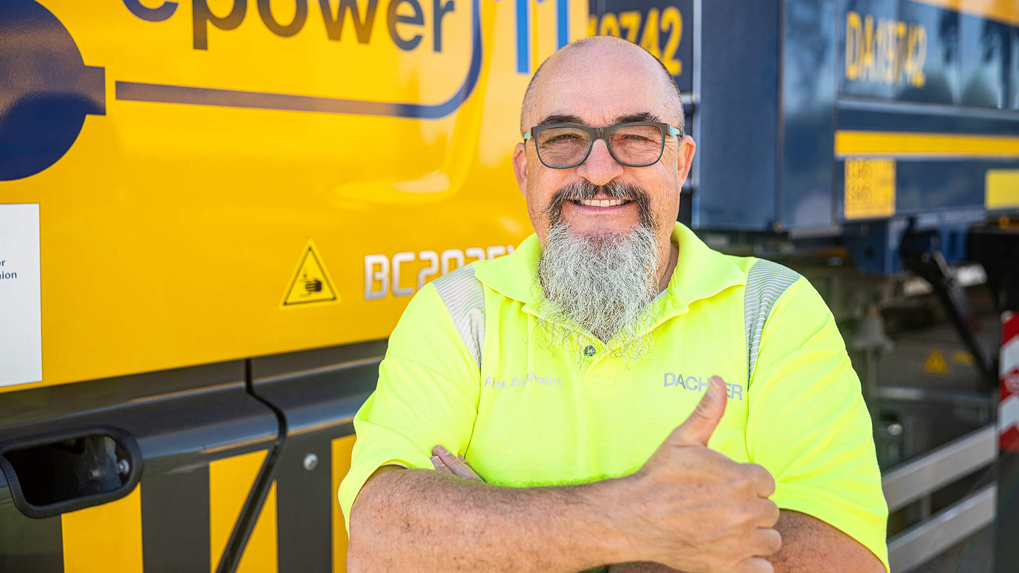 Alexander Sontheim ist Fahrertrainer bei der DACHSER Service und Ausbildungs GmbH.