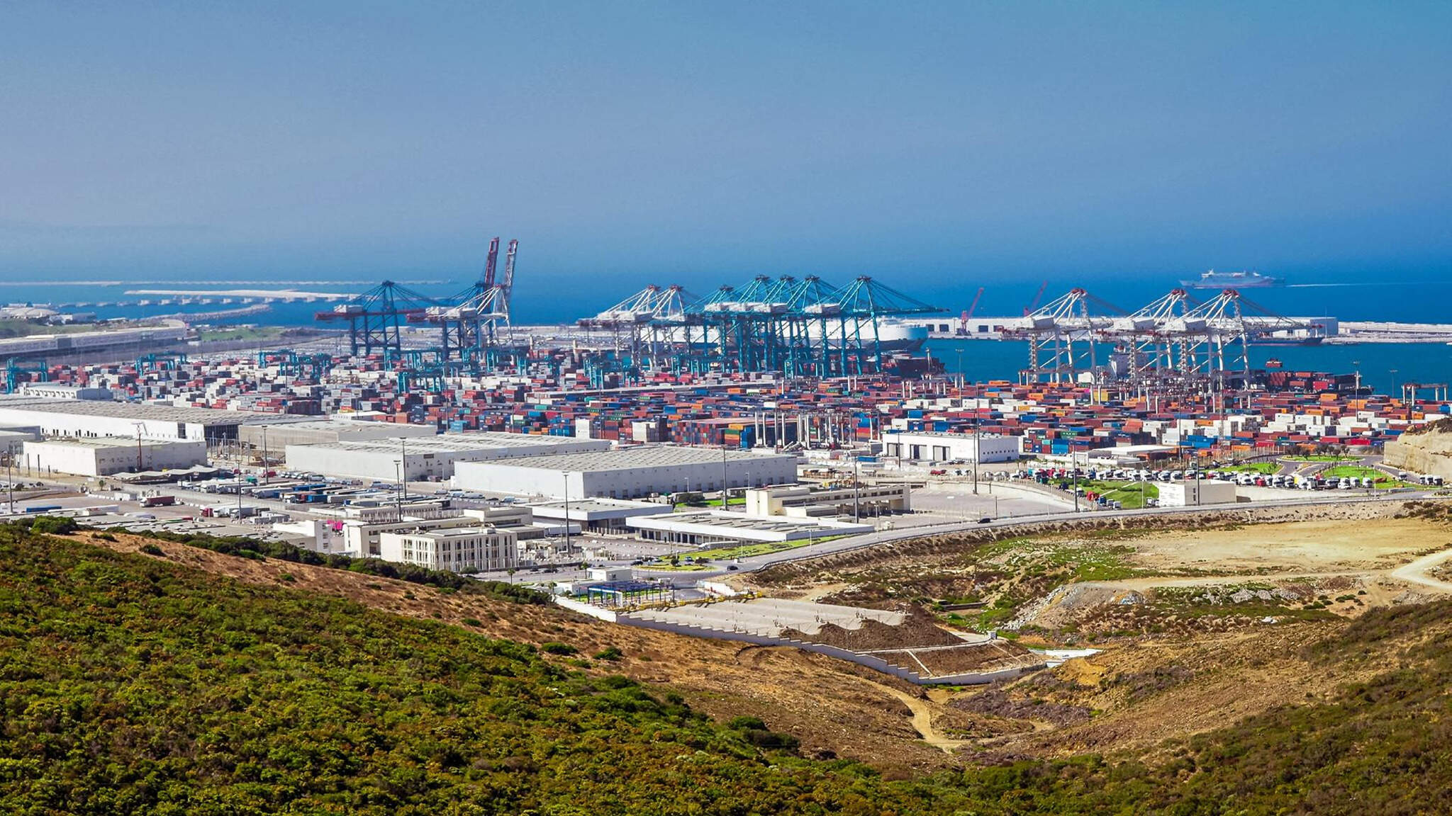 DACHSER sorgt für den nahtlosen Anschluss der Wirtschaftsregion Maghreb an das europäische Logistiknetzwerk DACHSER sorgt für den nahtlosen Anschluss der Wirtschaftsregion Maghreb an das europäische Logistiknetzwerk