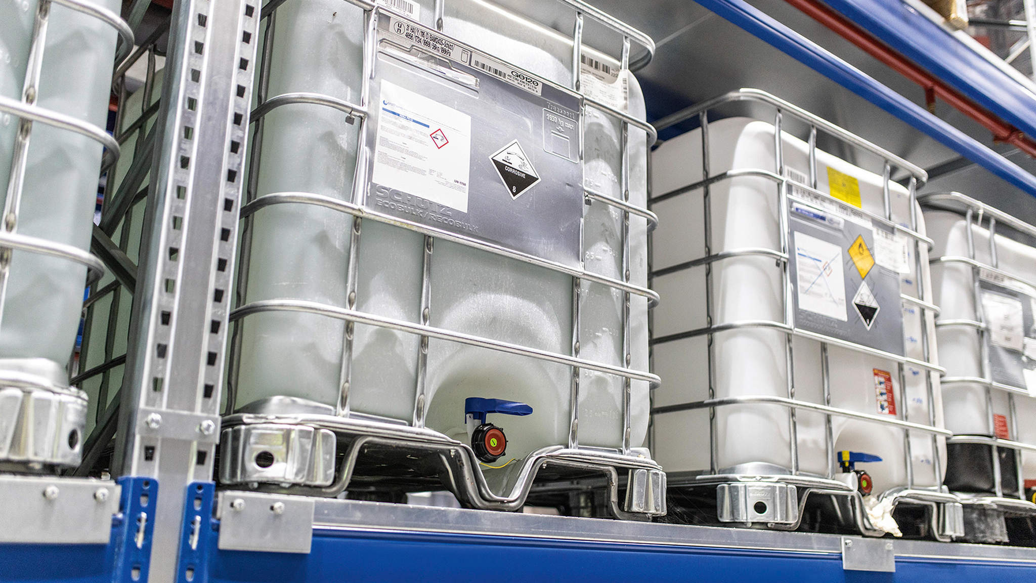 IBC-Behälter für Flüssigkeiten IBC-Behälter für Flüssigkeiten