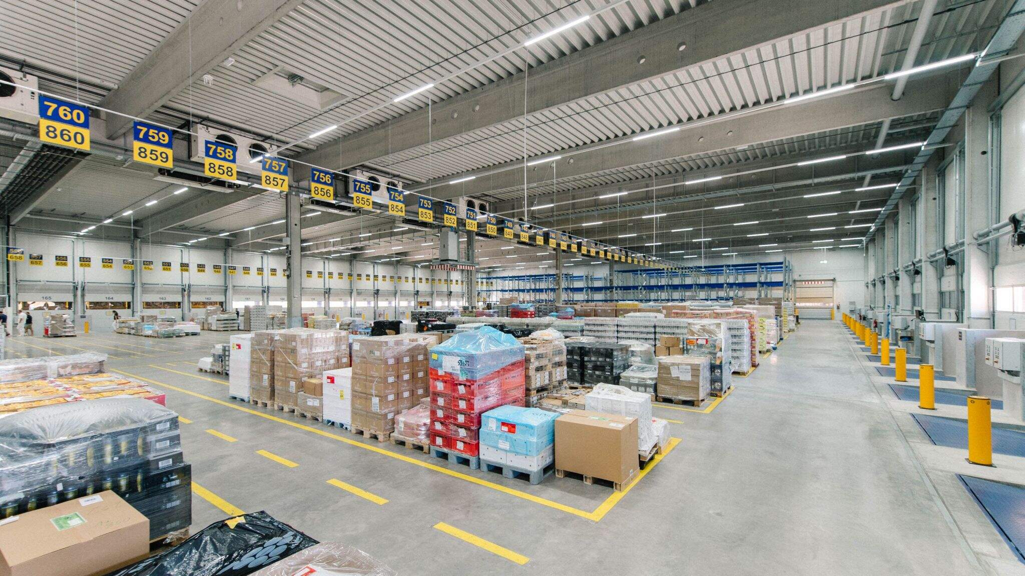 Blick in das neue Umschlaglager von Food Logistics in Freiburg | Foto: Johannes Meger