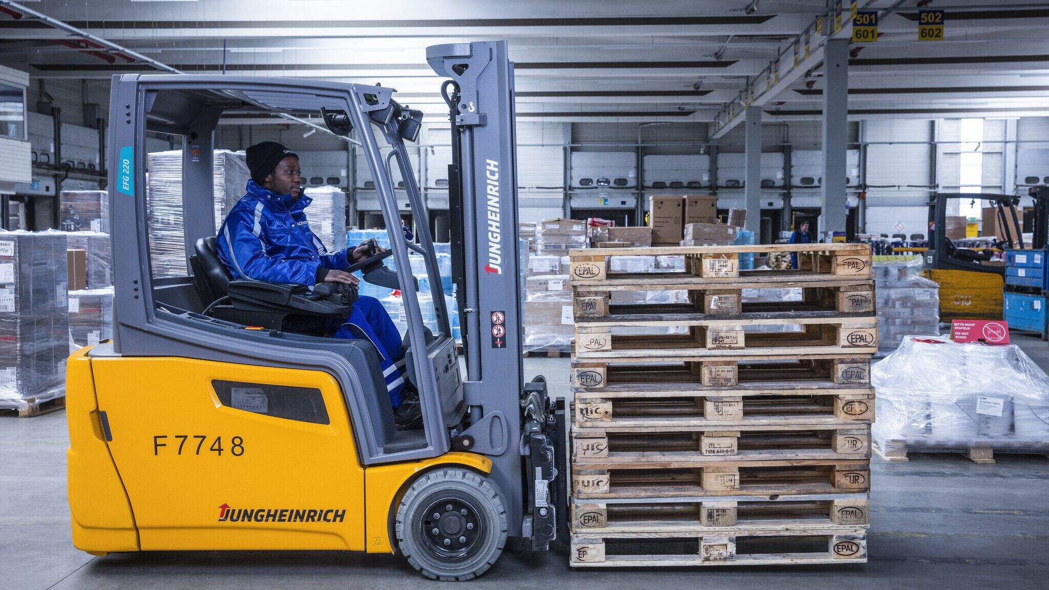 Paletten sind unverzichtbar f&uuml;r funktionierende Logistikketten