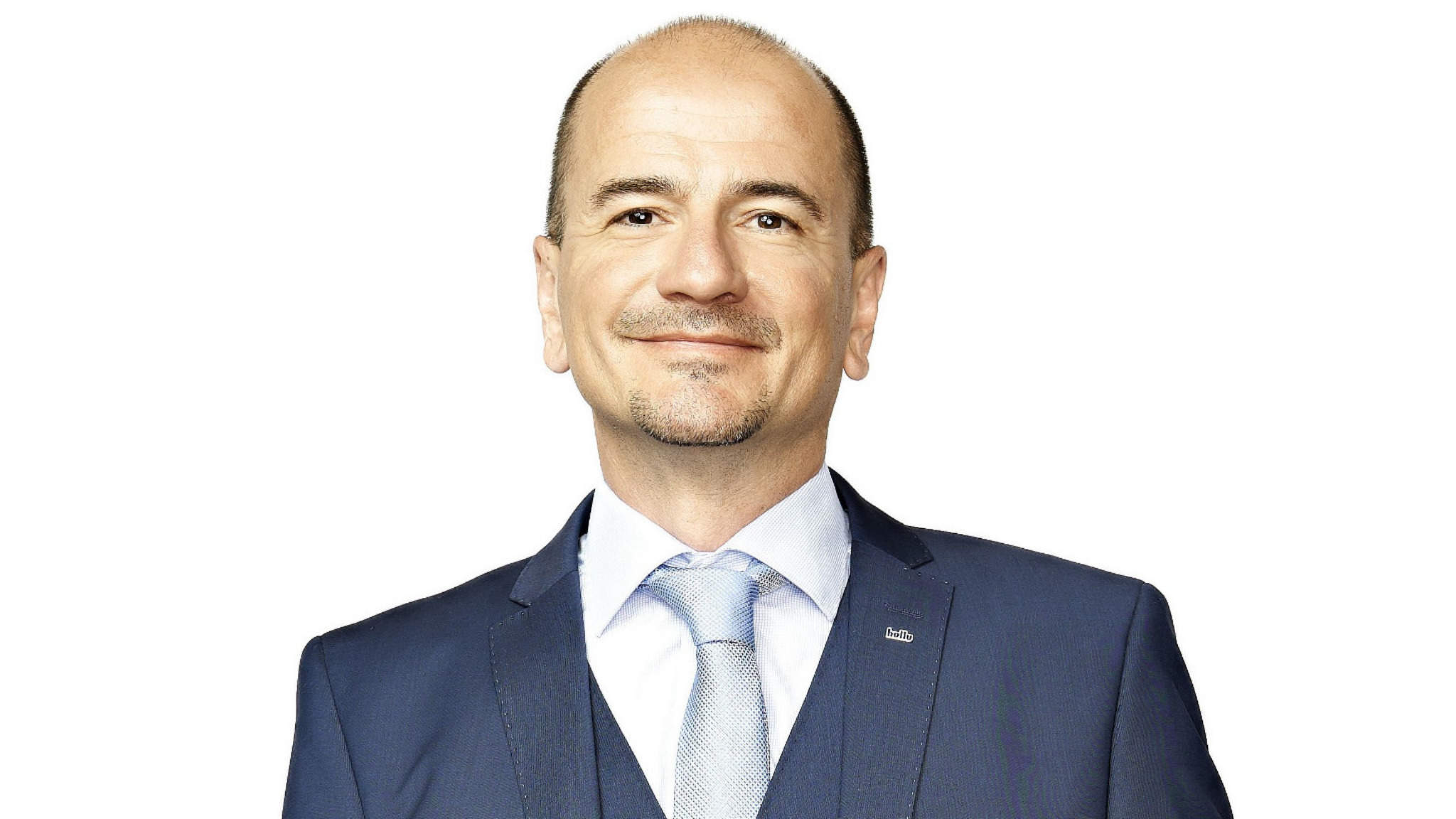 Ing. Walter Primus, hollu Bereichsleiter Supply Chain Ing. Walter Primus, hollu Bereichsleiter Supply Chain