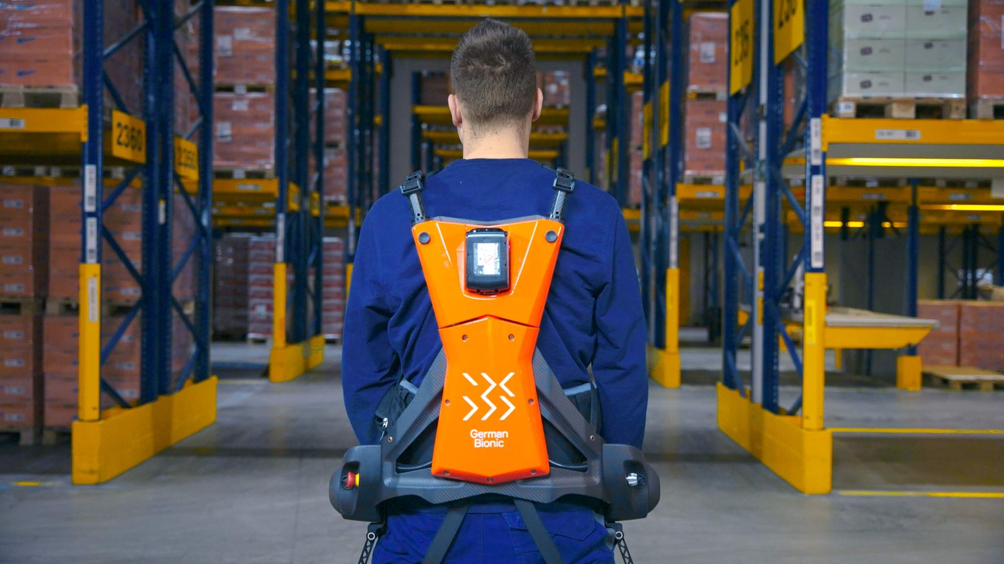 Exoskelette im Testeinsatz im DACHSER Warehouse Exoskelette im Testeinsatz im DACHSER Warehouse